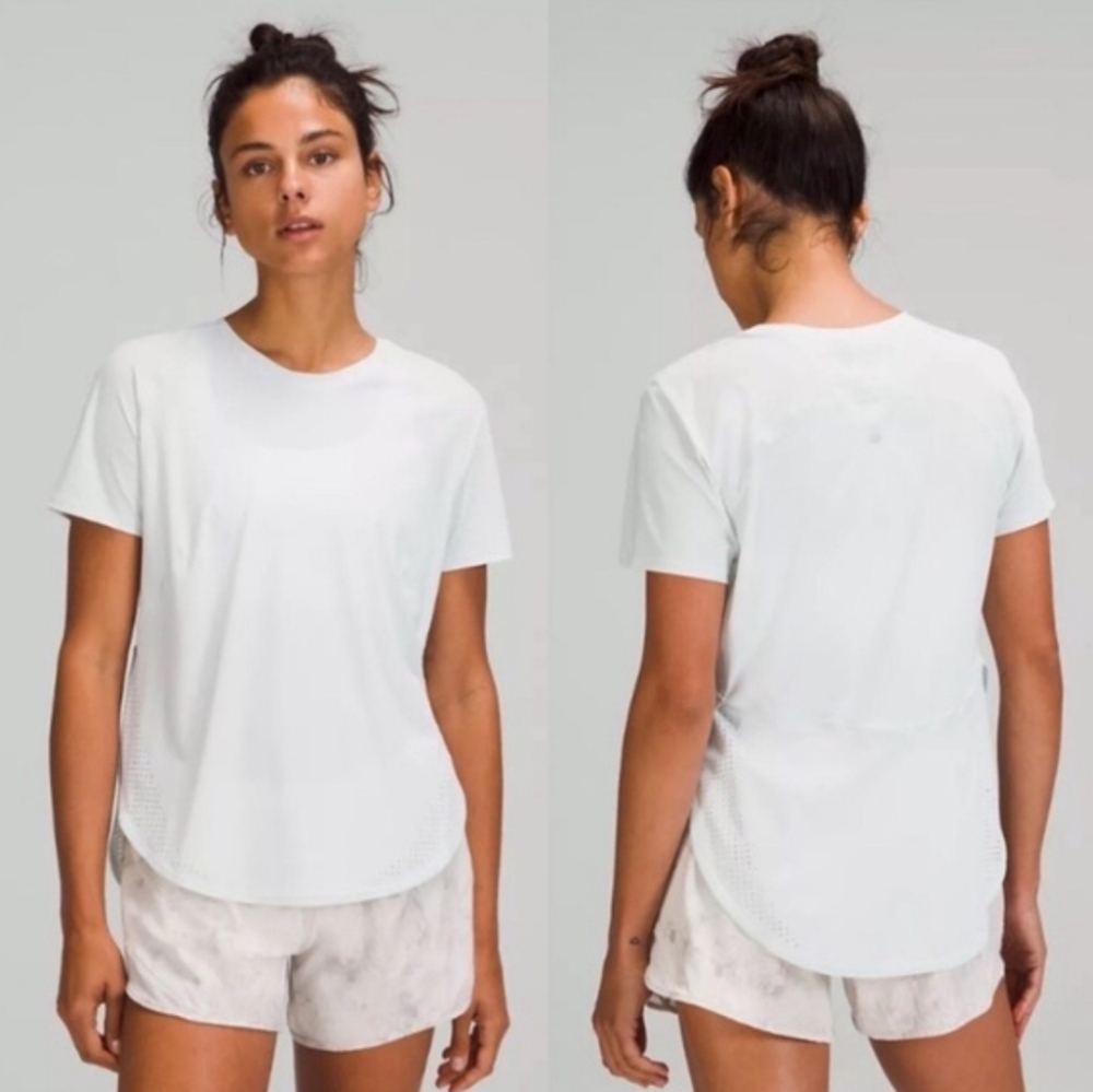Lululemon Athletica UVP Run Short Sleeve Top Size 4